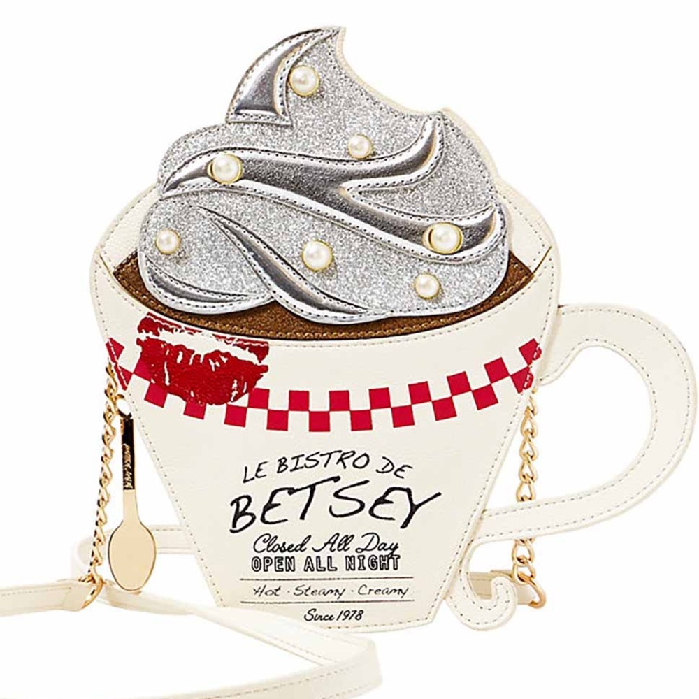 🎀HP🎀☕️ Betsey Johnson “Le Bistro” Latte Bag☕️